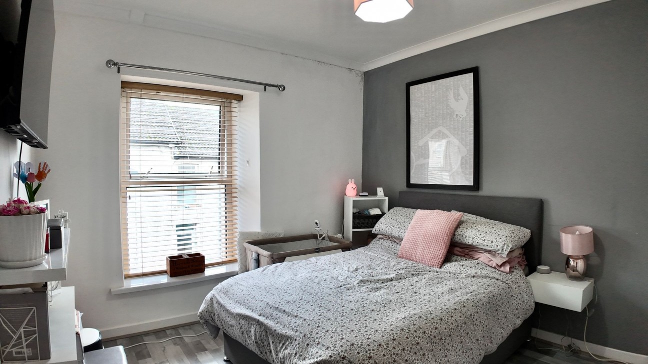 Edmund Street, Pontlottyn, CF81