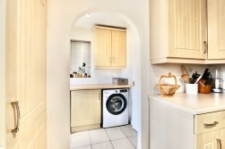 Ynys-Y-Coed, Oakdale, NP12