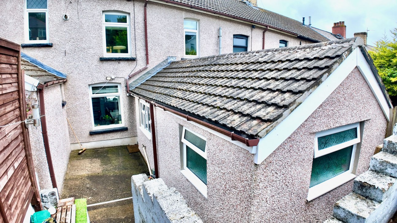 Greenfield, Newbridge, NP11