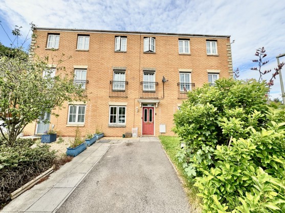 Mill Court, Crumlin, NP11