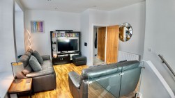 Gladstone Street, Cross Keys, NP11