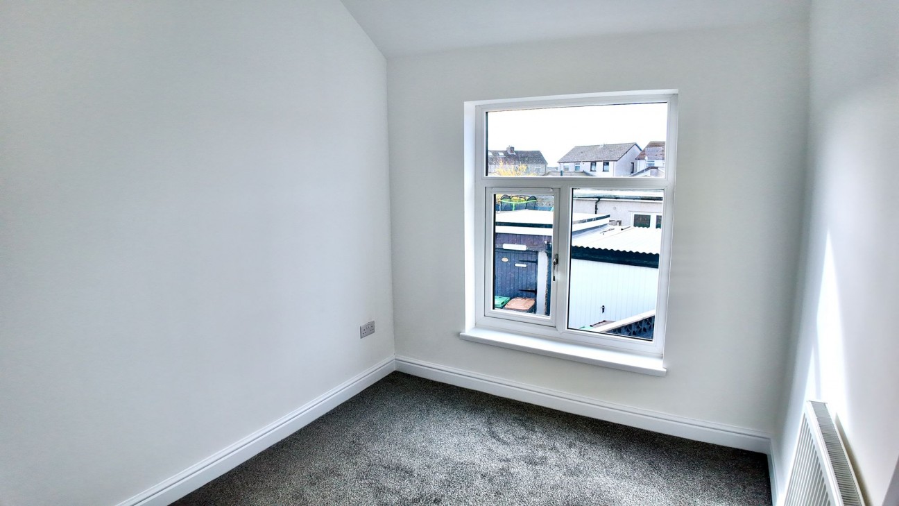 Pencoed Avenue, Cefn Fforest, NP12