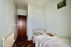 Abernant Road, Markham, NP12