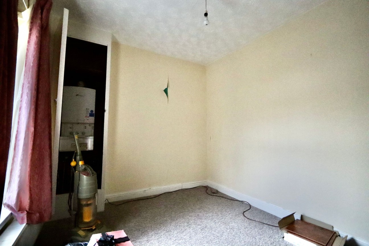 Abernant Road, Markham, NP12