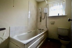 Abernant Road, Markham, NP12