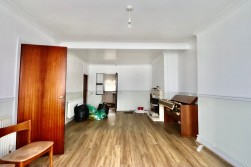 Abernant Road, Markham, NP12