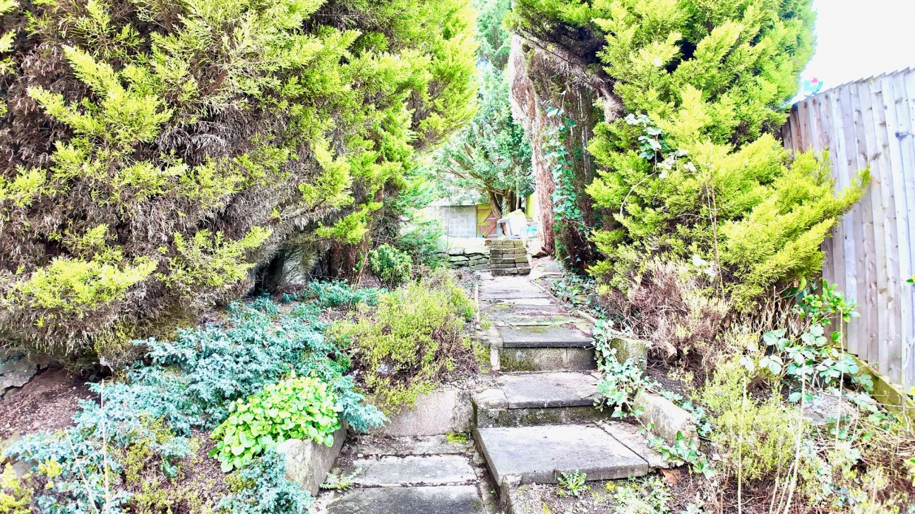 Bristol Terrace, Bargoed, CF81