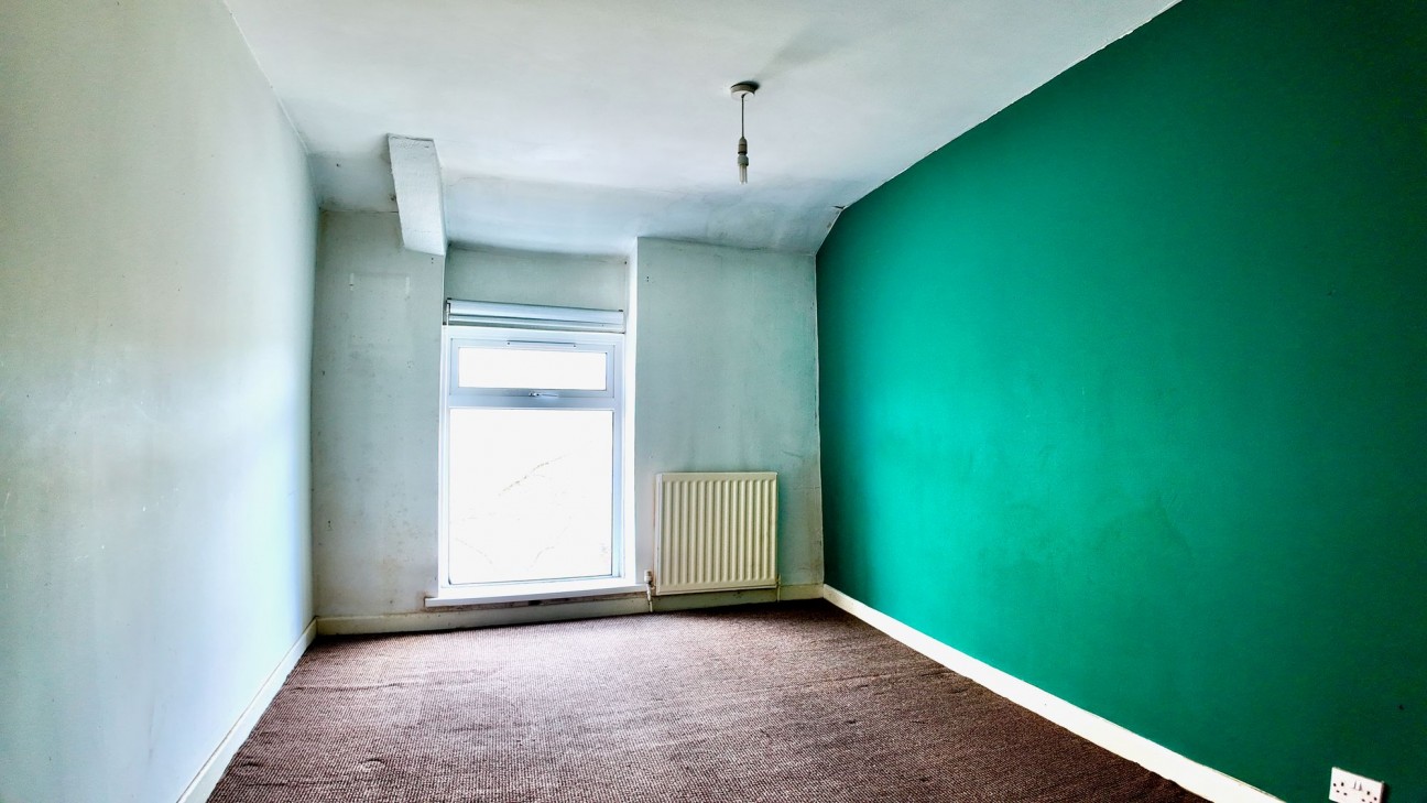 Bristol Terrace, Bargoed, CF81