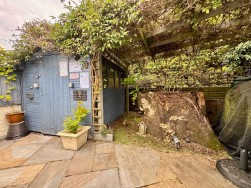 Manmoel Court, Oakdale, NP12