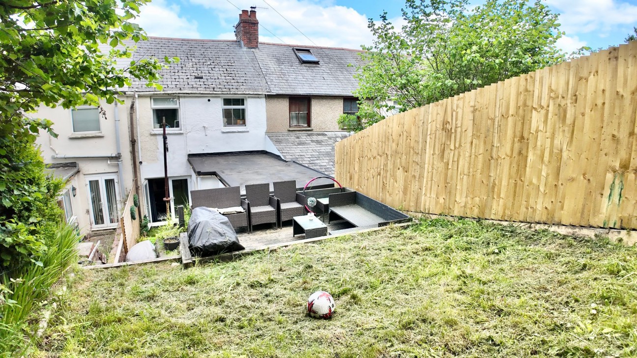 Gelynos Avenue, Argoed, NP12