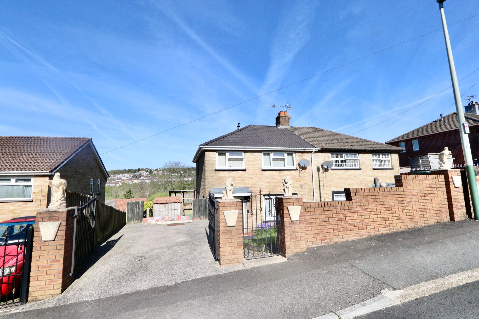 Salway Avenue, Pengam, NP12