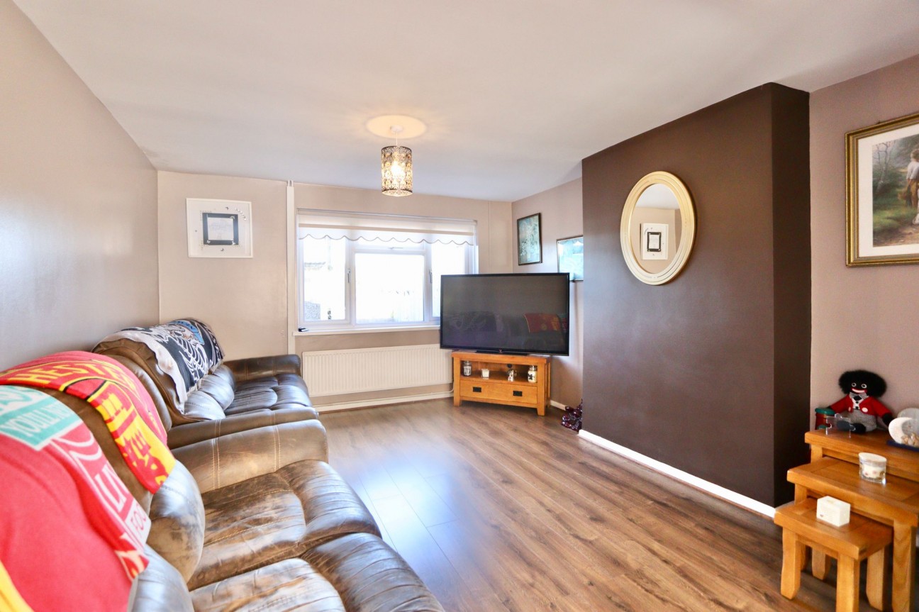 Salway Avenue, Pengam, NP12