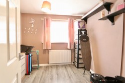 Salway Avenue, Pengam, NP12