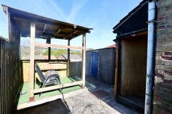 Salway Avenue, Pengam, NP12
