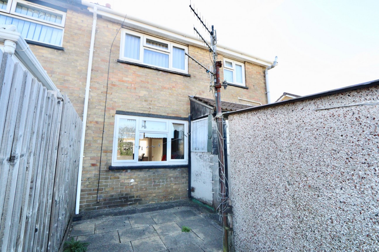Salway Avenue, Pengam, NP12