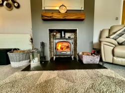 Plas Road, Fleur De Lis, NP12