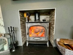 Plas Road, Fleur De Lis, NP12