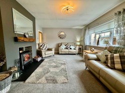 Plas Road, Fleur De Lis, NP12