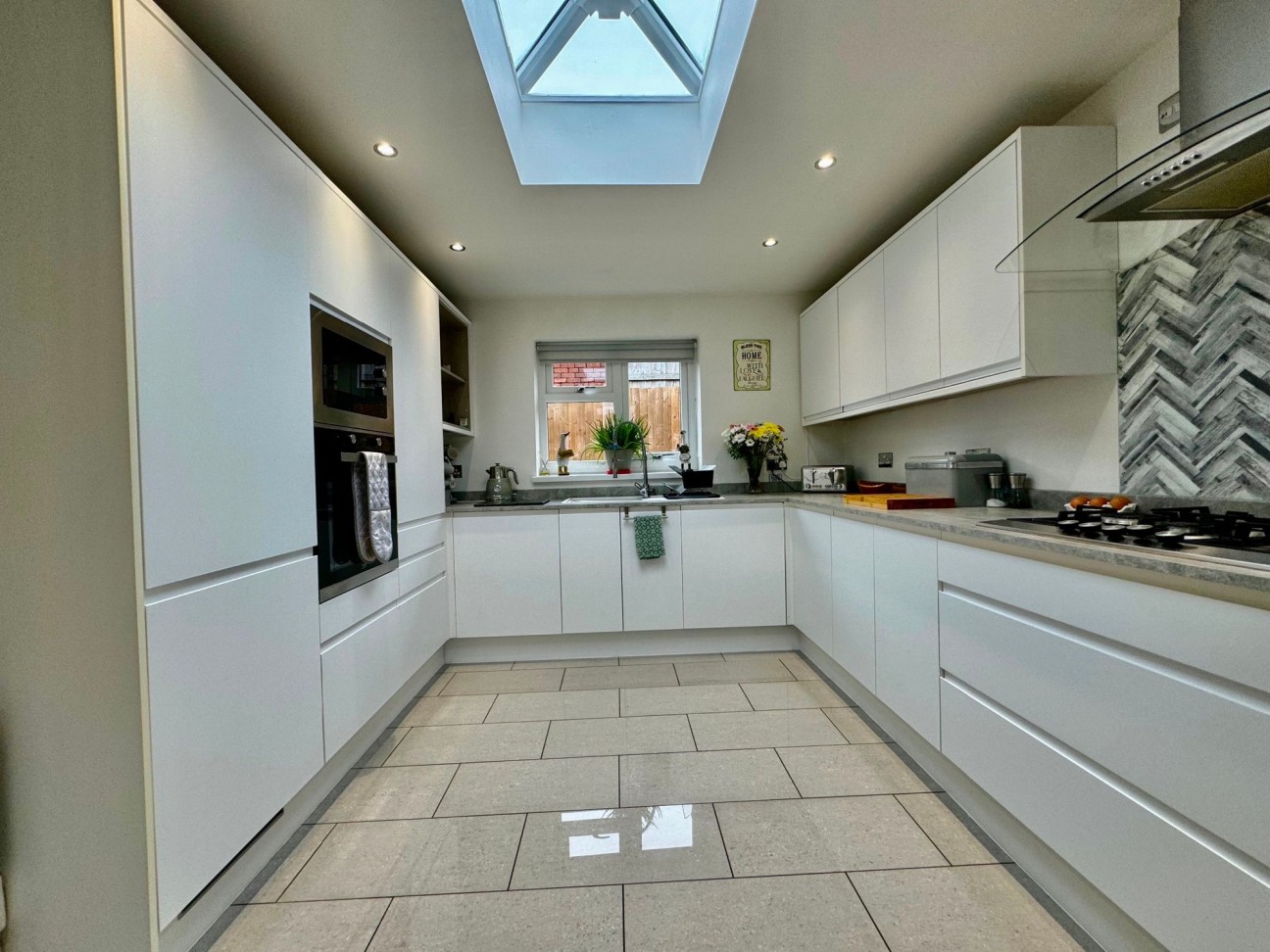 Plas Road, Fleur De Lis, NP12
