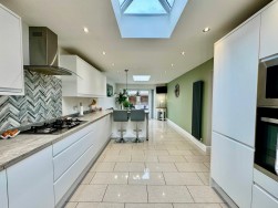 Plas Road, Fleur De Lis, NP12
