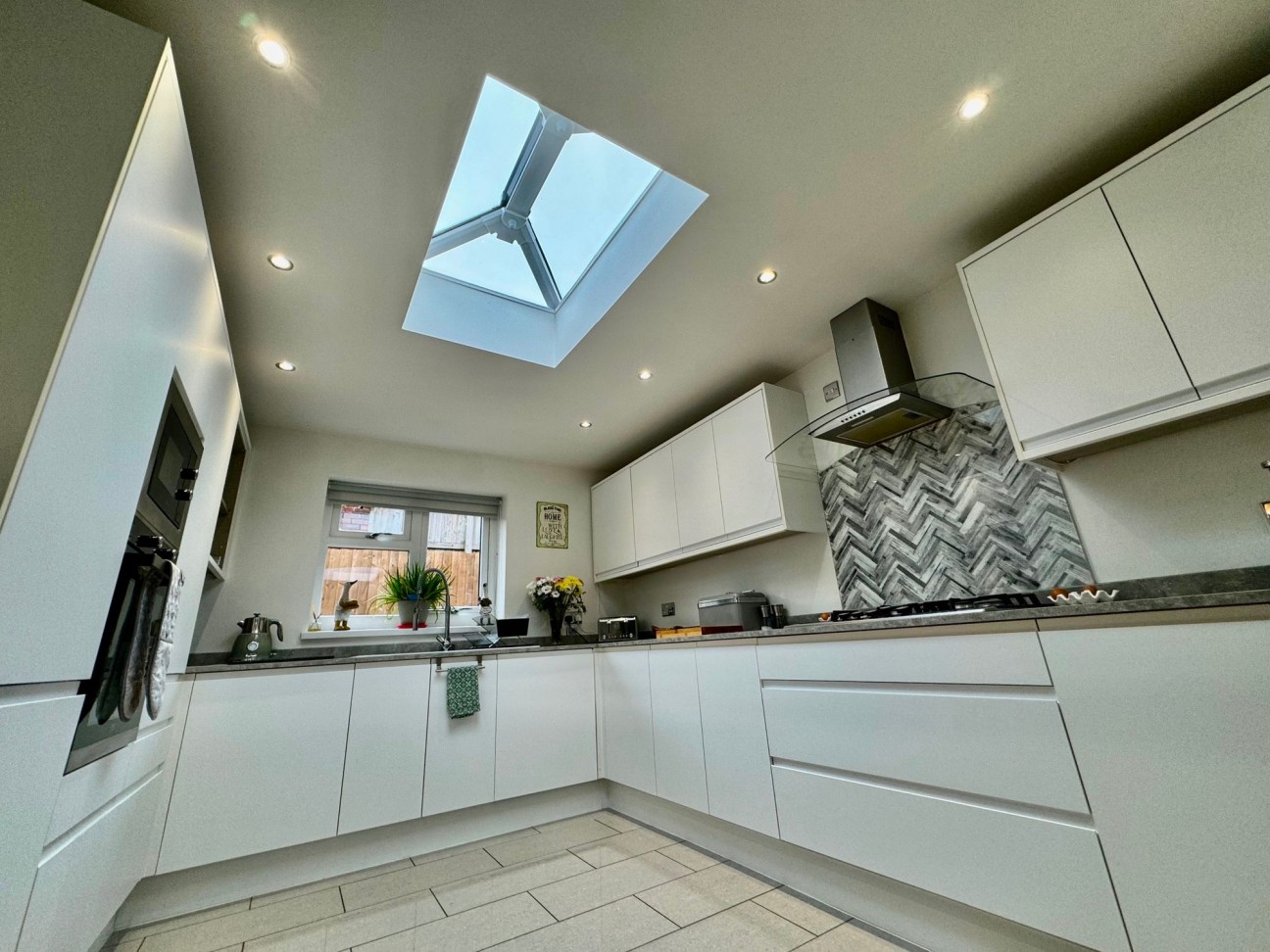 Plas Road, Fleur De Lis, NP12