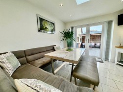 Plas Road, Fleur De Lis, NP12