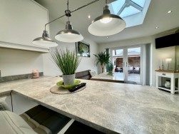Plas Road, Fleur De Lis, NP12