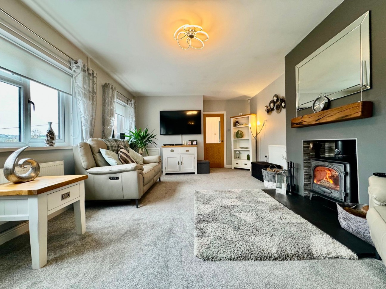 Plas Road, Fleur De Lis, NP12