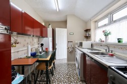 Central Street, Ystrad Mynach, CF82