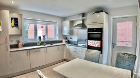 Woodfieldside Road, Gellihaf, NP12