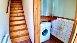 Halls Crossing, Woodfieldside, NP12