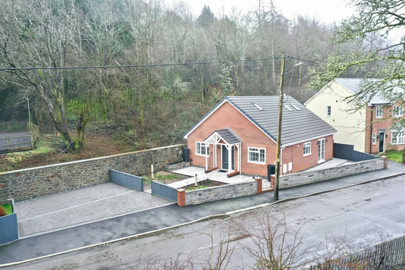 Dukestown Road, Tredegar, NP22