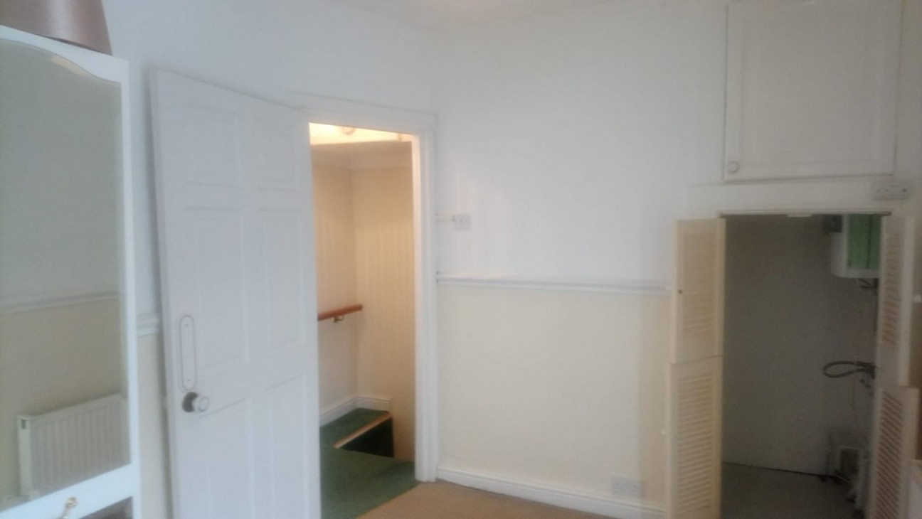 Mount Pleasant, Bedlinog, CF46