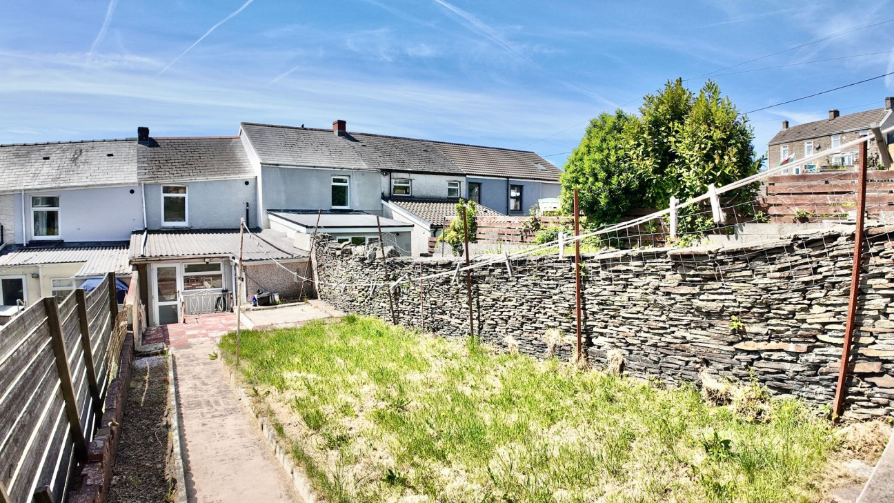 Mount Pleasant, Bedlinog, CF46