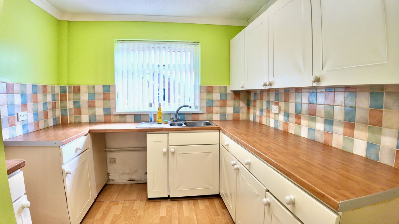 Raglan Close, Blackwood, NP12