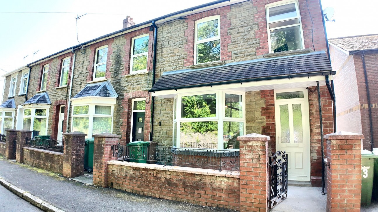 Oakland Terrace, Crumlin, NP11