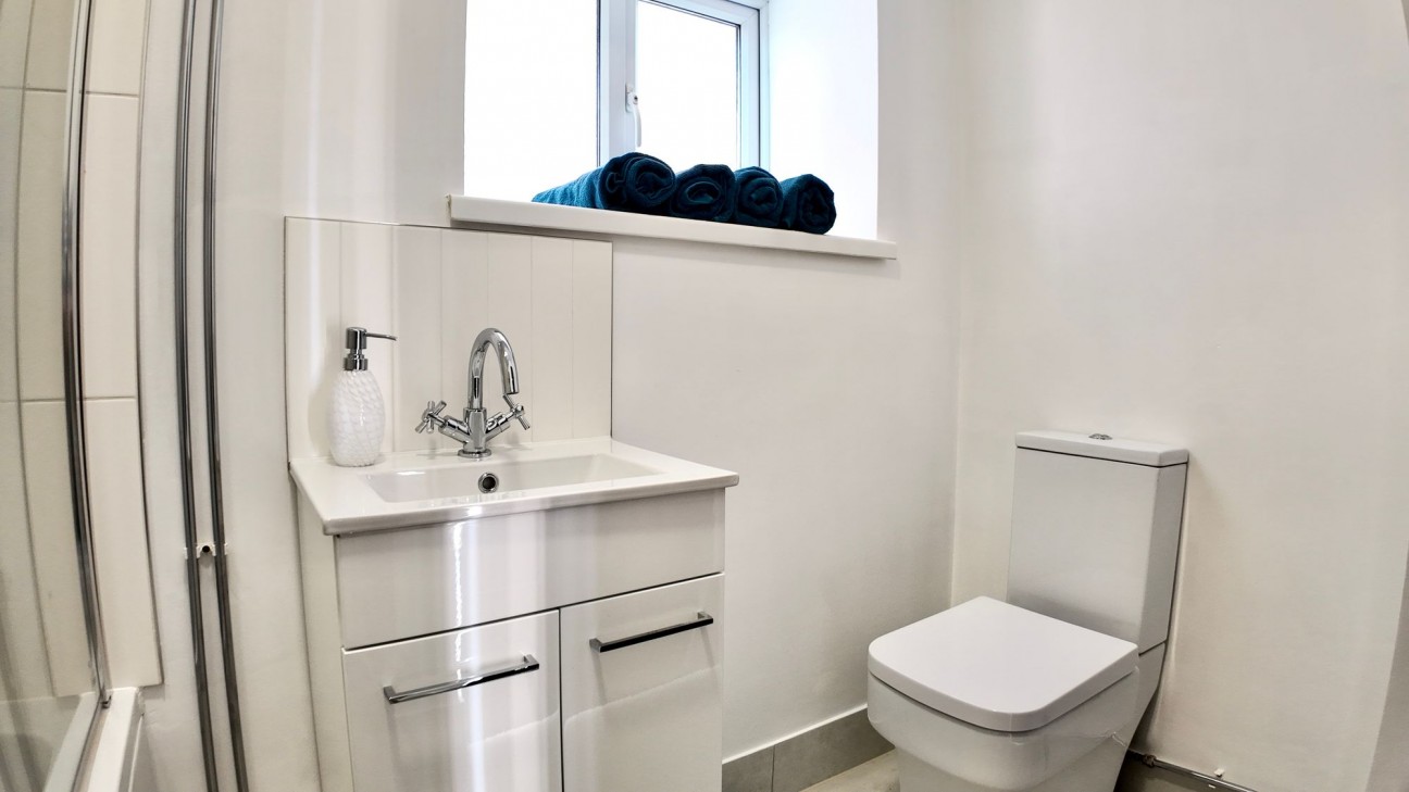 Oakland Terrace, Crumlin, NP11