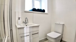 Oakland Terrace, Crumlin, NP11