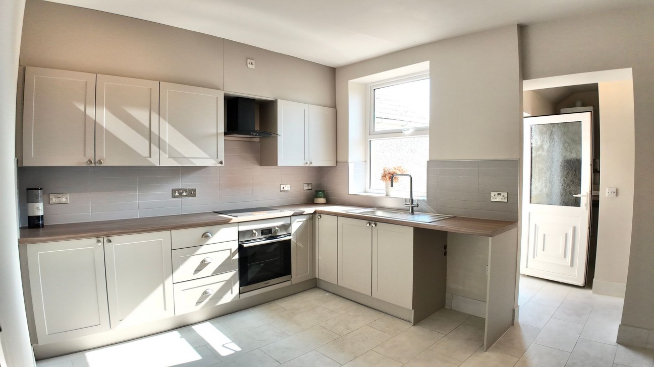 Oakland Terrace, Crumlin, NP11