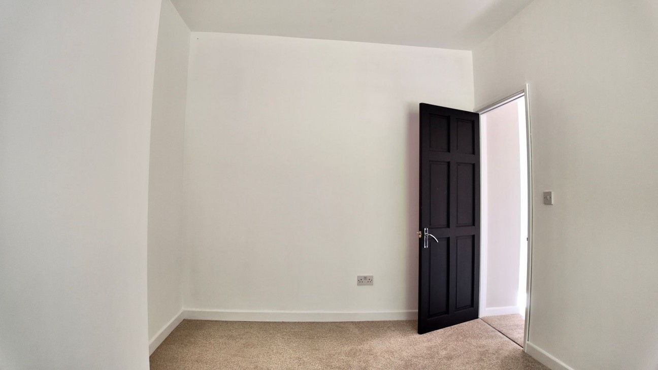 Oakland Terrace, Crumlin, NP11
