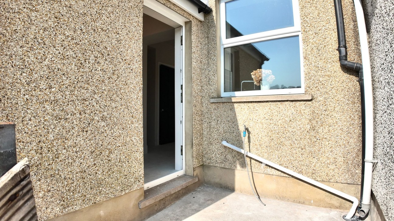 Oakland Terrace, Crumlin, NP11