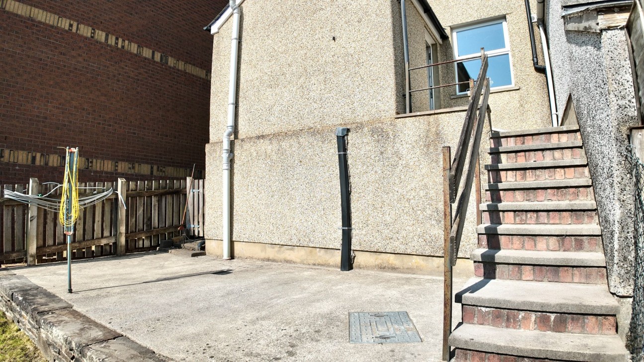 Oakland Terrace, Crumlin, NP11