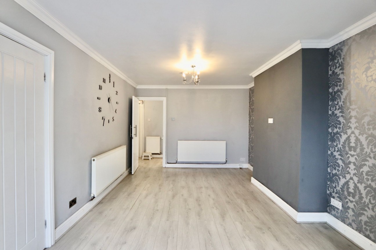 Coed-Y-Moeth Road, Aberbargoed, CF81