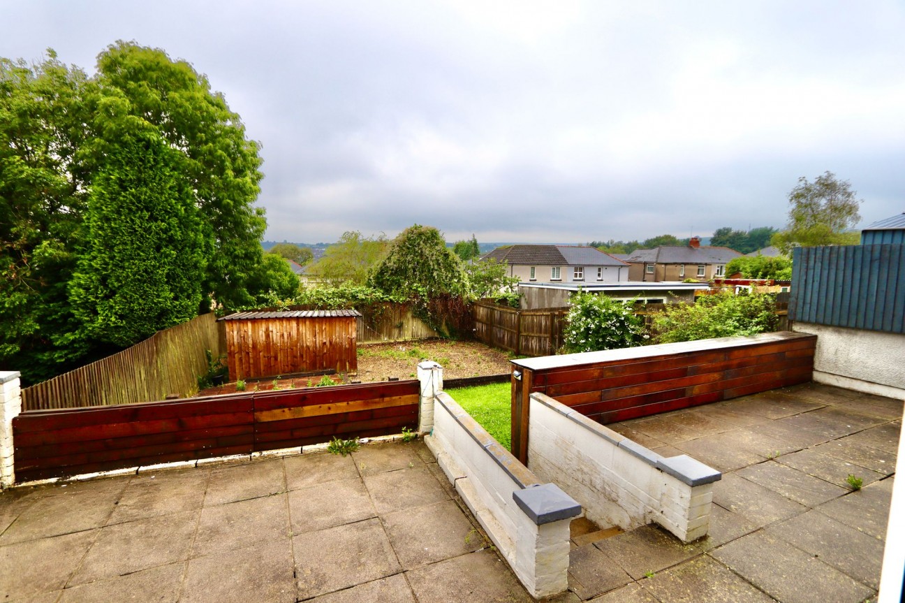 Coed-Y-Moeth Road, Aberbargoed, CF81