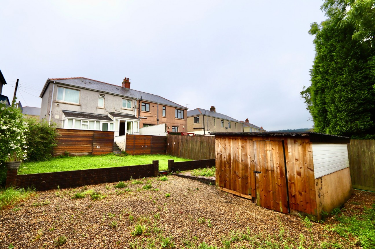 Coed-Y-Moeth Road, Aberbargoed, CF81