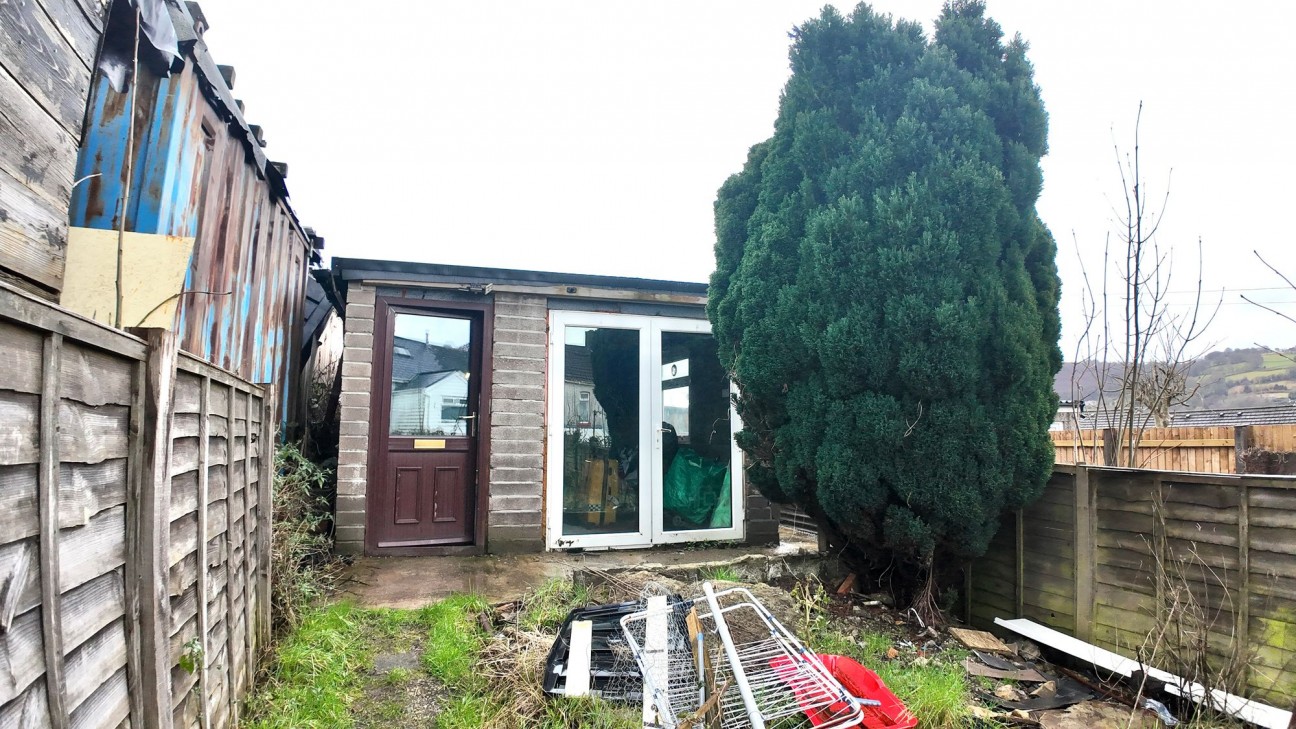 Hill Street, Risca, NP11