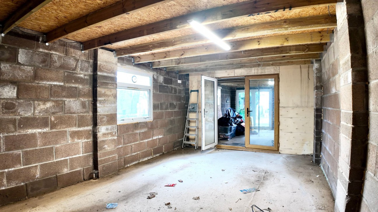 Hill Street, Risca, NP11