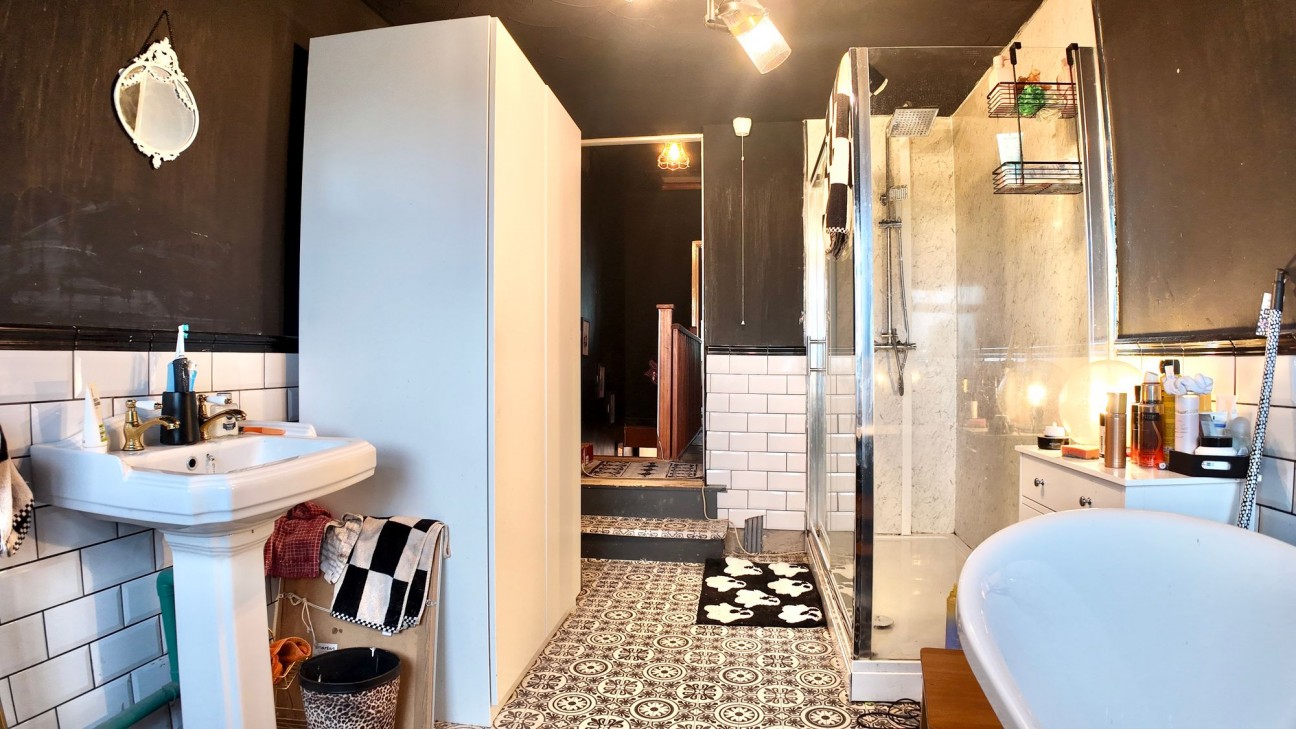 Hill Street, Risca, NP11