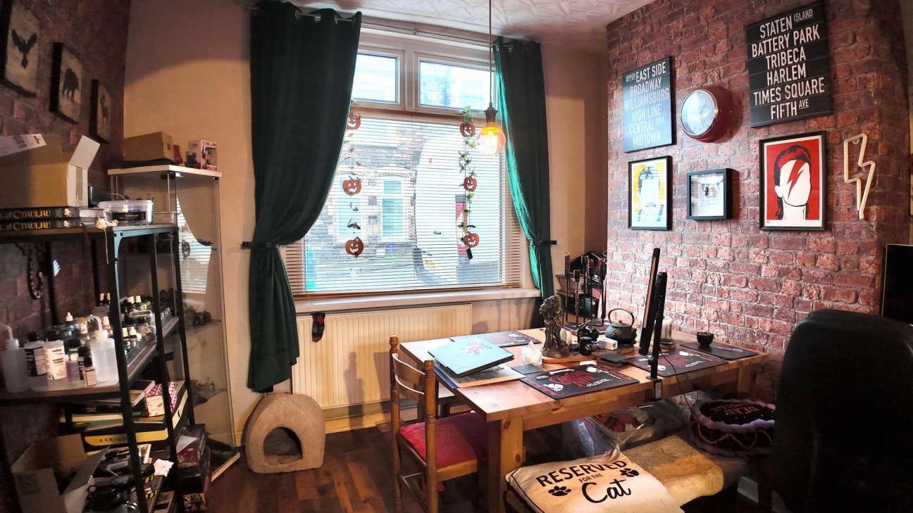 Hill Street, Risca, NP11