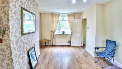 39 Bryn Road, Markham, NP12